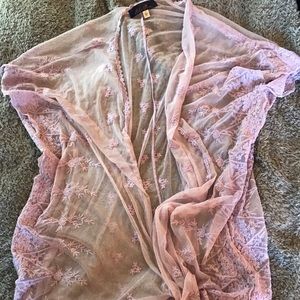 Francesca’s lace shall